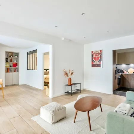 Апартаменты Modern 1br Flat 10 Min From Bon Marche Rive Gauche